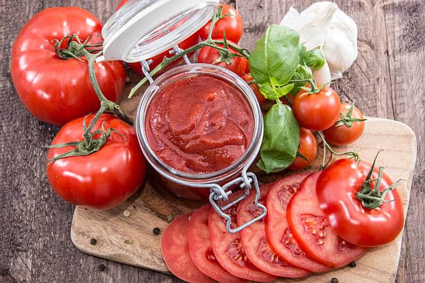 تصویر 1 از رب گوجه فرنگی خانگی تازه با طعم طبیعی و غلظت مناسب